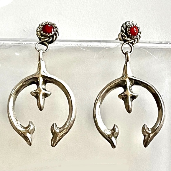 Vintage Navajo Sterling Silver Coral Naja Earrings